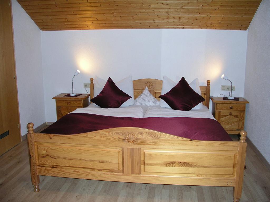 Ferienwohnungen Pension Sonnblick Krumbach  Bagian luar foto