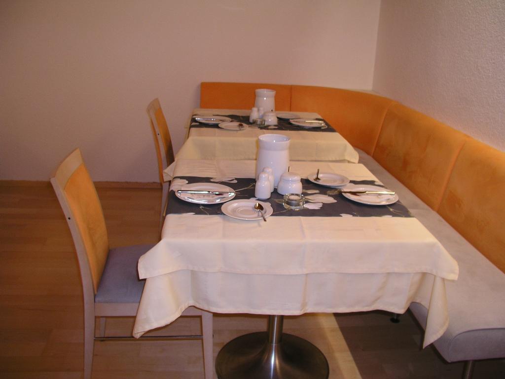 Ferienwohnungen Pension Sonnblick Krumbach  Bagian luar foto