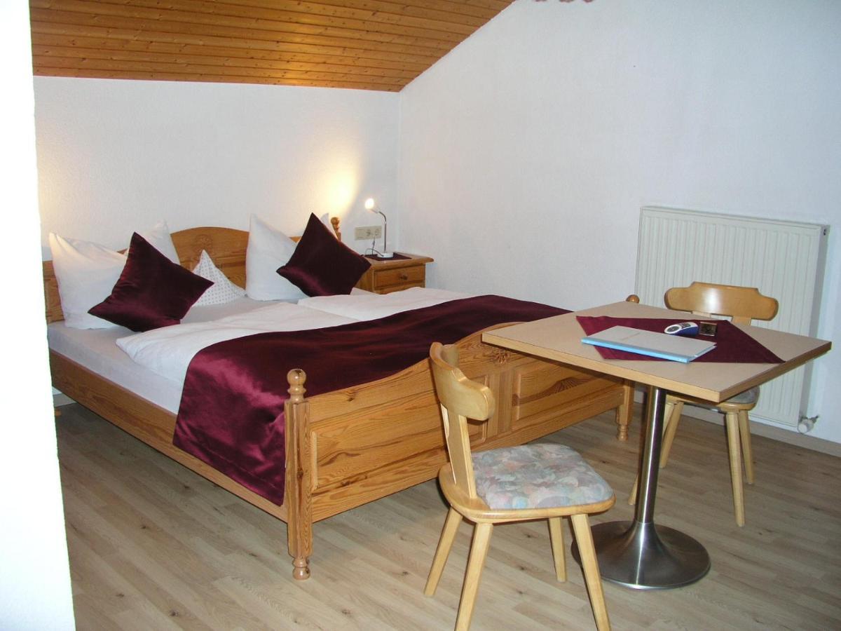 Ferienwohnungen Pension Sonnblick Krumbach  Bagian luar foto